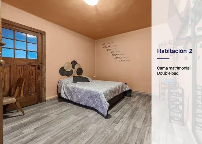 Charming 2-bedroom Retreat In Lomas De Bezares México DF