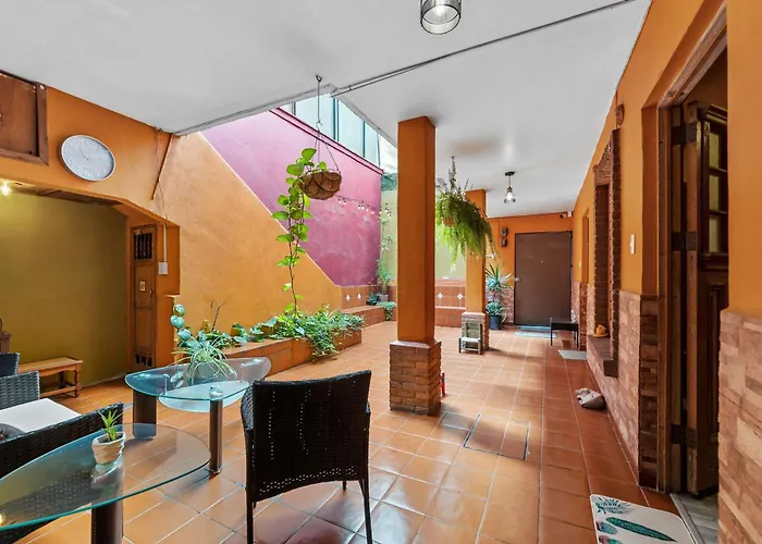Charming 2-bedroom Retreat In Lomas De Bezares México DF